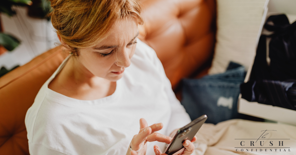 woman confused by mixed signals in dating text message